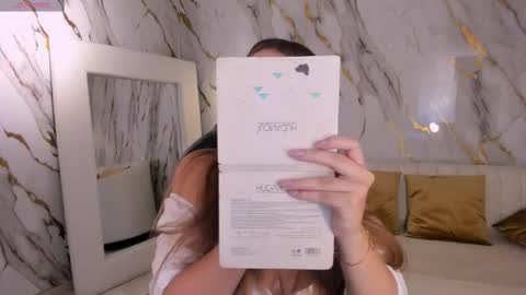 Snapshot of bellarosex1 chatting on September 23, 3:09 am Bella Rose online show from September 23, 3:09 am