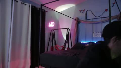 Bellaskeykeeper online show from March 31, 10:04 am