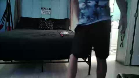 Bellaskeykeeper online show from April 9, 9:53 pm