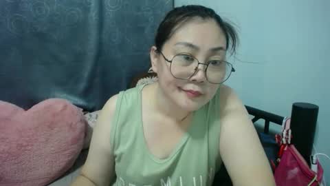 Bella online show from April 15, 4:52 am