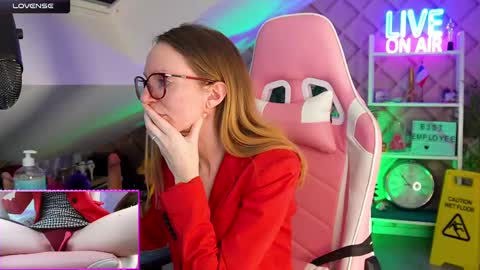 Alice online show from February 18, 1:55 pm