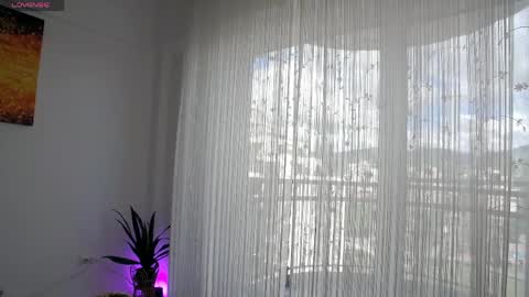 belle_blondy online show from May 8, 10:42 am