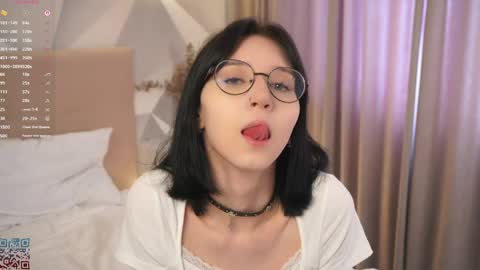 Bea online show from March 30, 6:03 am