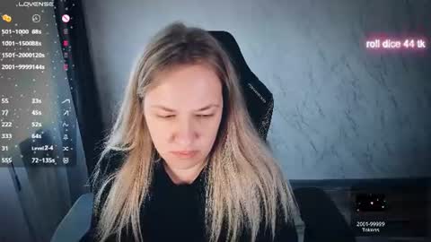 Snapshot of bellezza_ chatting on July 16, 7:36 am Your Annabelle Wolf online show from July 16, 7:36 am