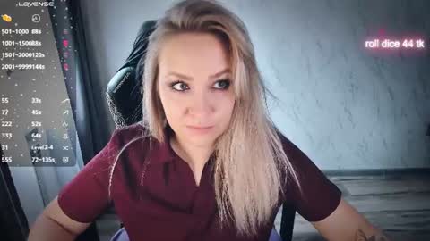 Snapshot of bellezza_ chatting on July 20, 12:07 pm Your Annabelle Wolf online show from July 20, 12:07 pm