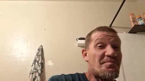 Snapshot of bellywasher chatting on June 11, 2:33 am bellywasher online show from June 11, 2:33 am