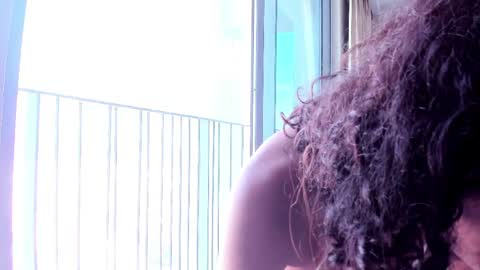 A girl from your  dreams online show from May 22, 11:43 pm