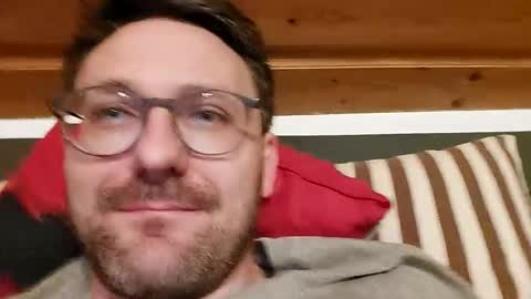 Snapshot of ben00189 chatting on November 3, 5:36 pm ben00189 online show from November 3, 5:36 pm