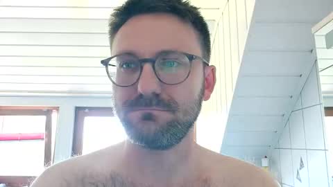 Snapshot of ben00189 chatting on May 25, 1:17 pm ben00189 online show from May 25, 1:17 pm