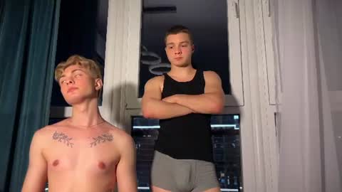 Snapshot of ben_harmon chatting on June 28, 6:47 pm ben_harmon online show from June 28, 6:47 pm