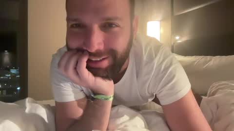 Snapshot of ben_nm chatting on February 9, 1:44 am Ben N. online show from February 9, 1:44 am