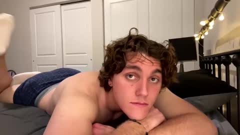 Snapshot of benchedtoast chatting on November 30, 1:31 am benchedtoast online show from November 30, 1:31 am