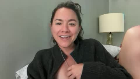 Snapshot of bendlikebecks chatting on April 21, 3:07 pm bendlikebecks online show from April 21, 3:07 pm