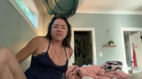Snapshot of bendlikebecks chatting on April 23, 12:29 pm bendlikebecks online show from April 23, 12:29 pm