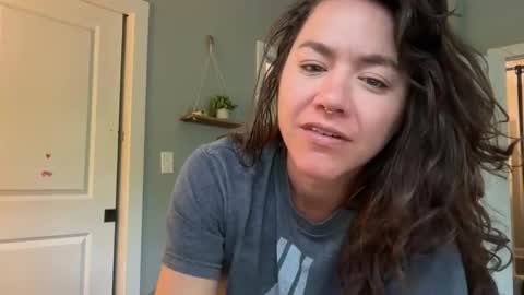 Snapshot of bendlikebecks chatting on May 7, 12:32 pm bendlikebecks online show from May 7, 12:32 pm