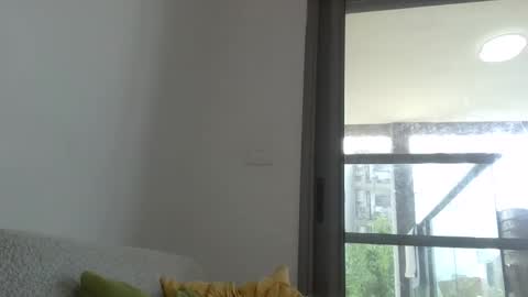 Snapshot of bendoor1 chatting on September 17, 7:10 am bendoor1 online show from September 17, 7:10 am