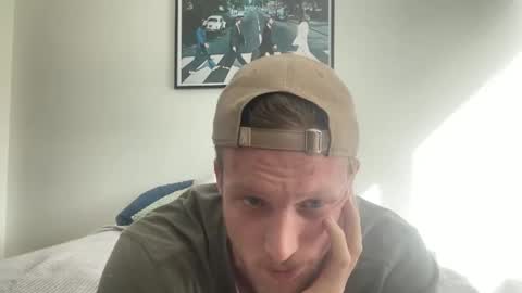 Snapshot of bendoverxo chatting on October 30, 7:25 pm bendoverxo online show from October 30, 7:25 pm