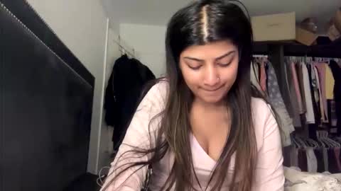 bengalibaddie7_x online show from May 13, 6:49 pm