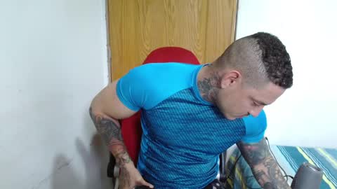 benjamin_isaac online show from September 13, 10:09 pm