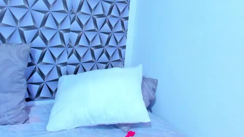 Benjamin online show from April 1, 2:58 pm