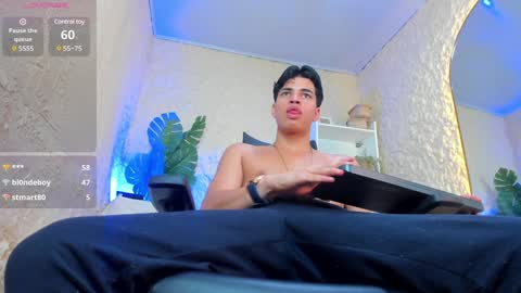 Snapshot of benjamin_more chatting on January 25, 6:01 am BENJAMIN online show from January 25, 6:01 am