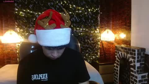 BENJAMIN online show from December 22, 7:31 pm