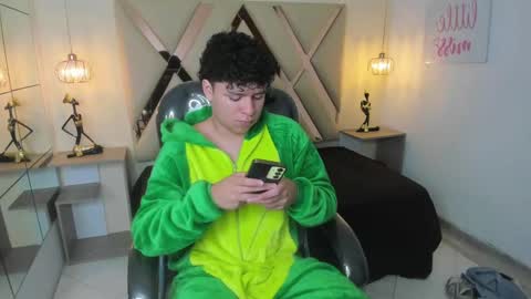 BENJAMIN online show from October 8, 10:07 pm