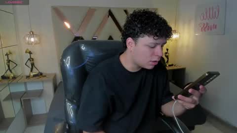 BENJAMIN online show from October 20, 8:09 pm