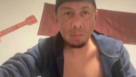 Snapshot of benmoncada630 chatting on February 9, 12:53 pm benmoncada630 online show from February 9, 12:53 pm