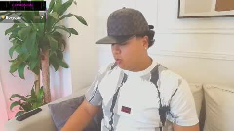 bennett_alejoo online show from October 24, 9:33 pm