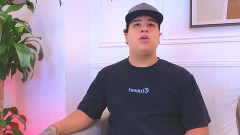 bennett_alejoo online show from February 12, 6:25 pm