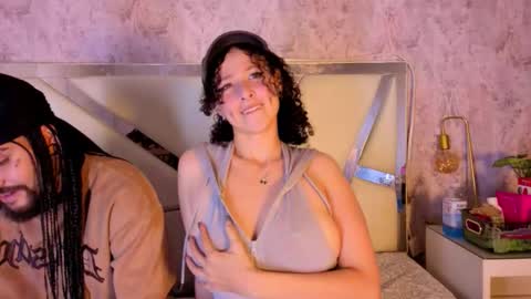 Snapshot of benny_and_mark chatting on February 23, 4:10 am Benny and Mark online show from February 23, 4:10 am