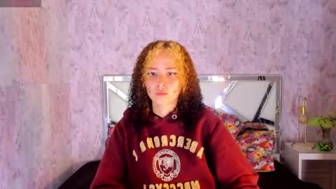 Snapshot of benny_wilson chatting on October 21, 3:40 am benny_wilson online show from October 21, 3:40 am