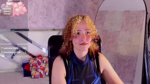 Snapshot of benny_wilson chatting on November 19, 4:23 am benny_wilson online show from November 19, 4:23 am