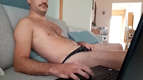 benoitgmx12 online show from September 13, 10:59 am