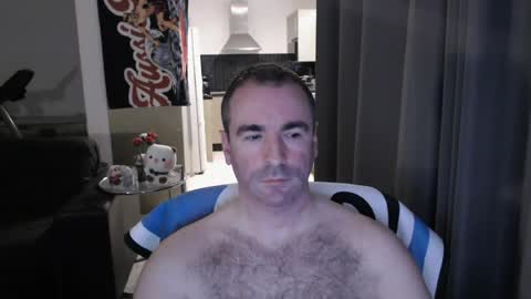 Snapshot of bensince1984_ chatting on August 2, 12:53 am Ben online show from August 2, 12:53 am