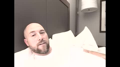 bensoncarverd online show from April 2, 3:37 am