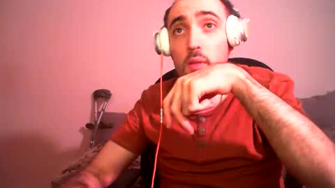 Snapshot of bentish chatting on December 1, 4:29 pm bentish online show from December 1, 4:29 pm