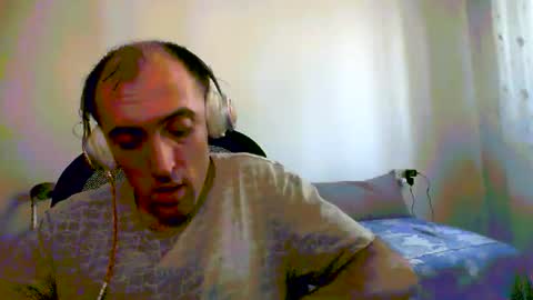 Snapshot of bentish chatting on September 12, 12:05 pm bentish online show from September 12, 12:05 pm