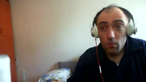 bentish online show from March 10, 6:40 am