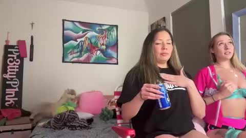 Snapshot of bentleyyjames007 chatting on September 9, 3:50 am bentleyyjames007 online show from September 9, 3:50 am