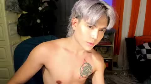 Snapshot of bentlyfuck chatting on July 9, 6:39 am bentlyfuck online show from July 9, 6:39 am