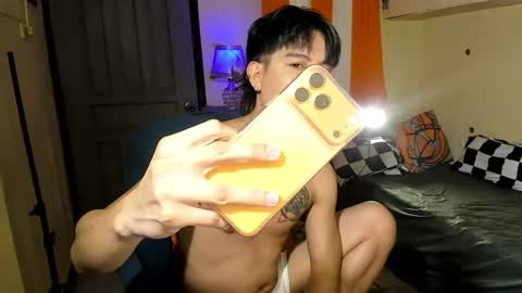 Snapshot of bentlyfuck chatting on July 26, 5:04 am bentlyfuck online show from July 26, 5:04 am