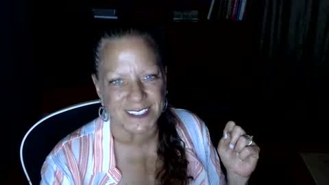 DeniseDavid online show from April 3, 2:09 am