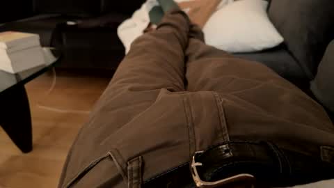 Snapshot of benz10001 chatting on December 4, 11:57 pm benz10001 online show from December 4, 11:57 pm