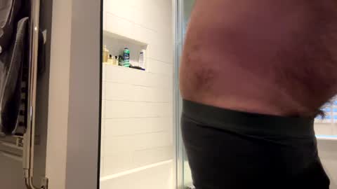 Snapshot of benz10001 chatting on December 5, 12:44 pm benz10001 online show from December 5, 12:44 pm