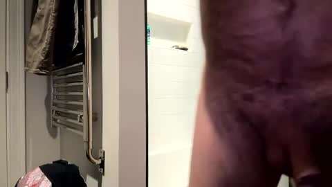 Snapshot of benz10001 chatting on January 2, 12:35 pm benz10001 online show from January 2, 12:35 pm