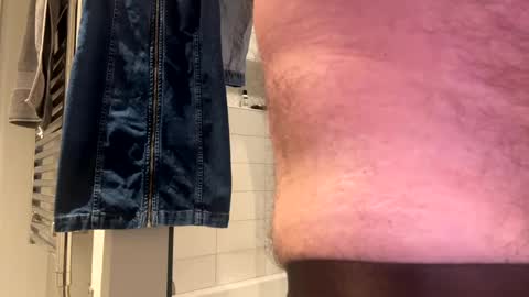 Snapshot of benz10001 chatting on November 2, 1:19 am benz10001 online show from November 2, 1:19 am