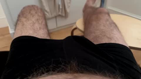 Snapshot of benz10001 chatting on November 9, 2:26 pm benz10001 online show from November 9, 2:26 pm