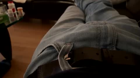 benz10001 online show from January 16, 2:04 am